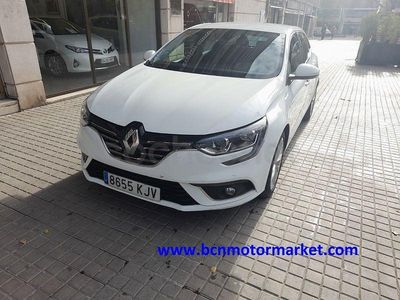Usado Renault Mégane IV Zen 130 CV (95 kW) 2018 Blanco Berlina