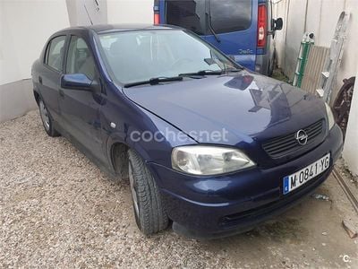 Usado Opel Astra Comfort 100 CV (73 kW) 2000 Azul Berlina