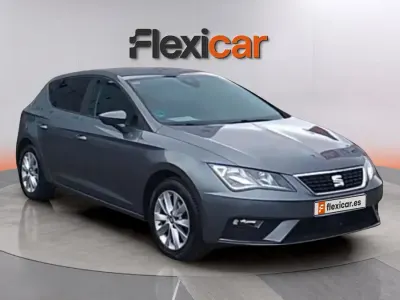 Usado Seat Leon Style 110 CV (80 kW) 2017 Gris Berlina