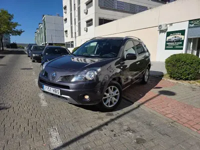 Usado Renault Koleos Privilege 150 CV (110 kW) 2011 Gris / plata SUV