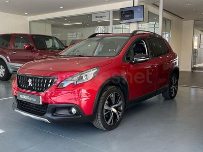 Usado Peugeot 2008 GT-line 120 CV (88 kW) 2019 Granate SUV