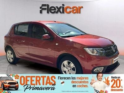 Usado Dacia Sandero Lauréate 90 CV (66 kW) 2017 Rojo Utilitario