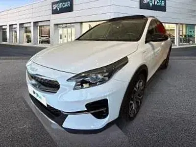 Usado Kia XCeed 141 CV (103 kW) 2022 Rojo SUV