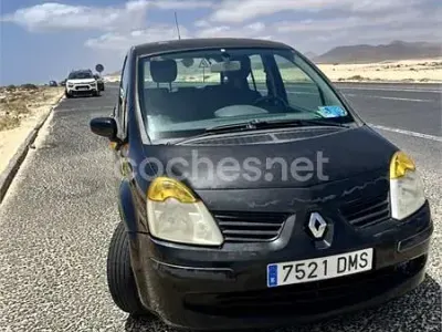 Usado Renault Modus Expression 75 CV (55 kW) 2005 Negro Monovolumen