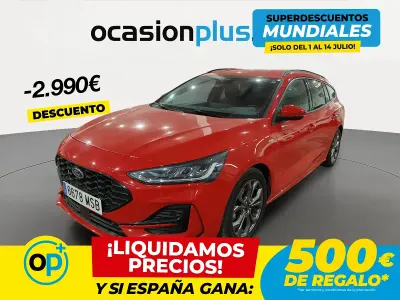 Usado Ford Focus ST-Line 155 CV (114 kW) 2024 Rojo Familiar