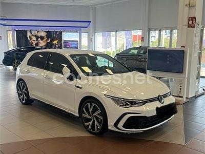 Usado VW Golf VIII R-line 131 CV (96 kW) 2024 Blanco Familiar