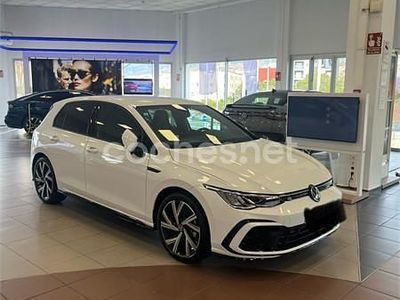 Blanco Usado 2024 VW Golf VIII R-line Familiar | 28.999 € (Un poco caro)