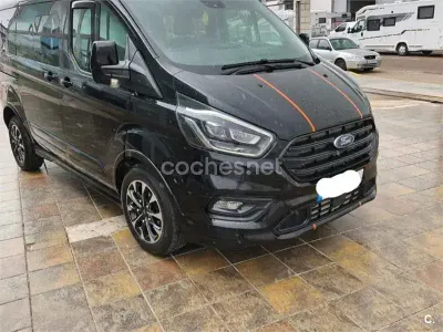 Usado Ford Transit Custom Limited 185 CV (136 kW) 2021 Negro Monovolumen