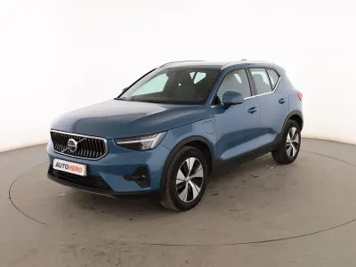 Usado Volvo XC40 Plus 211 CV (155 kW) 2023 Azul SUV
