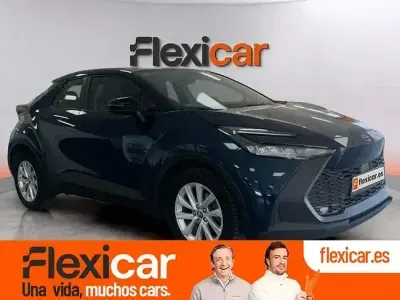 Usado Toyota C-HR Active 140 CV (102 kW) 2024 Rojo SUV