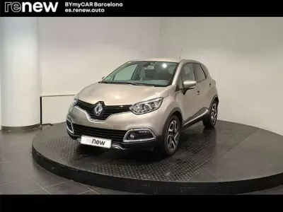 Usado Renault Captur Zen 90 CV (66 kW) 2014 Beige SUV