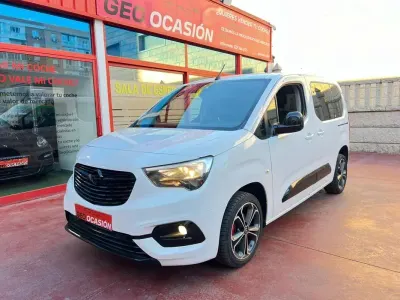 Usado Opel Combo Life Edition 102 CV (75 kW) 2021 Blanco Monovolumen