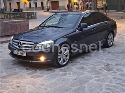 Usado Mercedes C220 170 CV (125 kW) 2009 Gris / plata Berlina