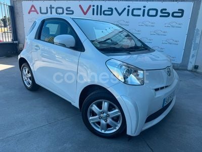 Toyota iQ