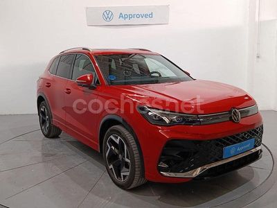 Rojo Usado 2024 VW Tiguan R-line SUV | 48.800 €
