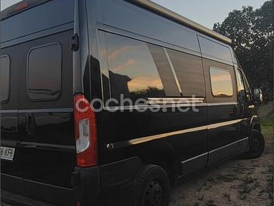 Käytetty Citroën Jumper 130 HP (95 kW) 2012 Musta Tila-auto