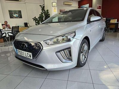 Usado Hyundai Ioniq 141 CV (103 kW) 2019 Gris / plata Utilitario