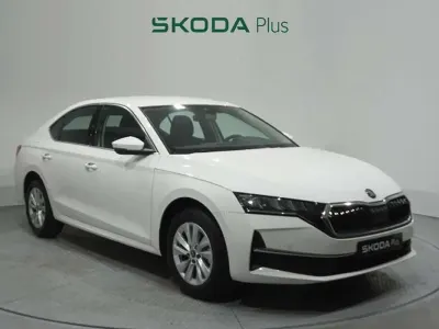 Nuevo Skoda Octavia Selection 116 CV (85 kW) 2026 Blanco Utilitario