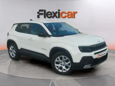 Käytetty Jeep Avenger 101 HP (74 kW) 2023 Valkoinen Katumaasturi