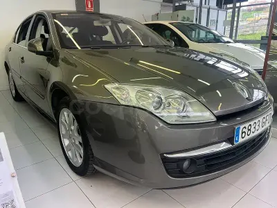 Usado Renault Laguna III Privilege 150 CV (110 kW) 2008 Beige Berlina