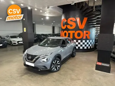 Usado Nissan Juke N-Connecta 114 CV (83 kW) 2023 Gris / plata SUV