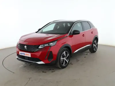 Usado Peugeot 3008 GT 136 CV (100 kW) 2023 Rojo SUV