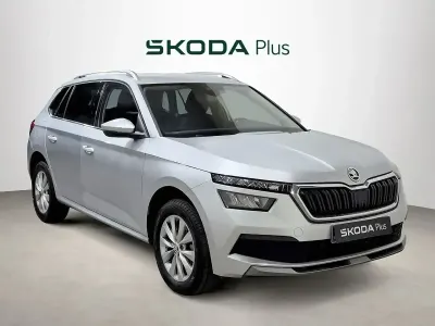 Usado Skoda Kamiq 110 HP (80 kW) 2022 Cinzento SUV