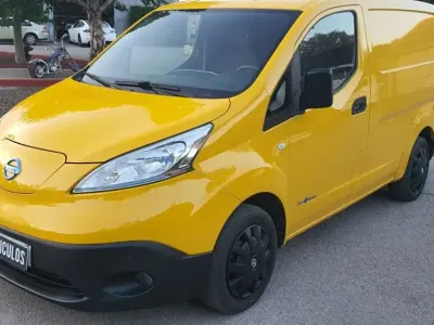 Usado Nissan e-NV200 Comfort 80 kW (109 CV) 2016 Amarillo Monovolumen