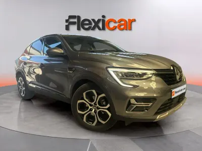 Usado Renault Arkana Equilibre 145 CV (106 kW) 2022 Negro SUV