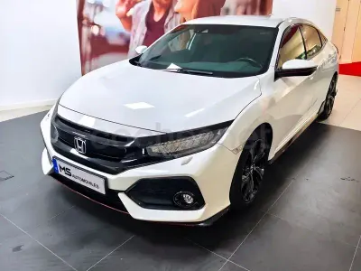 Usado Honda Civic Prestige 182 CV (133 kW) 2018 Blanco Berlina