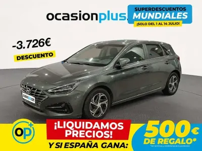 Usado Hyundai i30 N Line 120 CV (88 kW) 2022 Gris oscuro Utilitario
