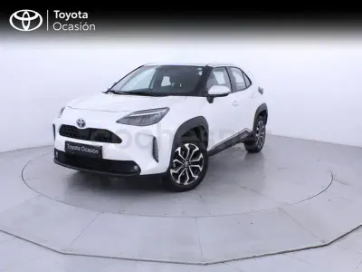 Usado Toyota Yaris Cross Active 116 CV (85 kW) 2022 Blanco SUV
