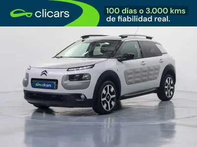 Usado Citroën C4 Cactus PureTech 110 CV (80 kW) 2017 Blanco Utilitario
