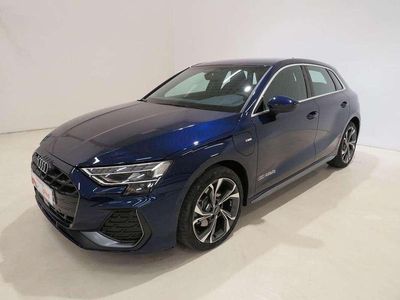 Azul Usado 2025 Audi A3 Sportback e-tron S-Line Utilitario | 40.700 € (Caro)