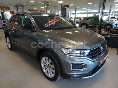 Gris / plata Usado 2022 VW T-Roc Advance SUV | 22.999 € (Precio justo)