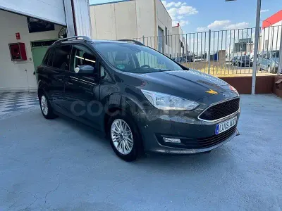 Usado Ford Grand C-Max Titanium 150 CV (110 kW) 2017 Gris / plata Monovolumen