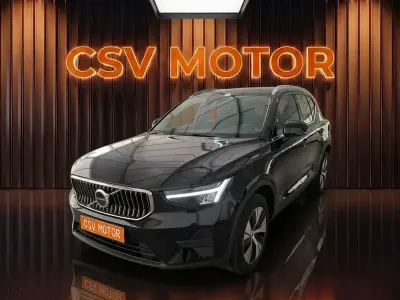 Usado Volvo XC40 211 CV (155 kW) 2023 Negro SUV