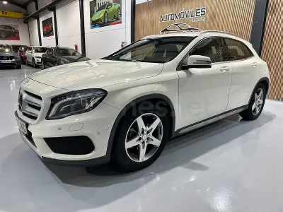 Usado Mercedes GLA200 AMG line 136 CV (100 kW) 2015 Blanco SUV