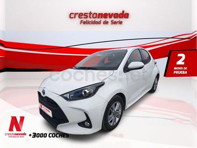 Usado Toyota Yaris Hybrid Active 116 CV (85 kW) 2021 Blanco Berlina