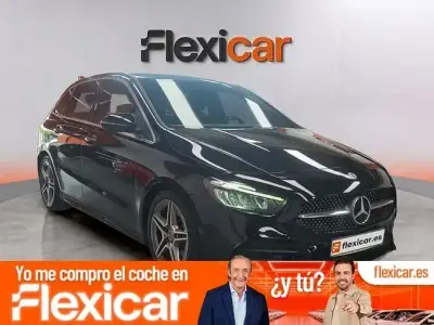 Usado Mercedes B200 150 CV (110 kW) 2023 Negro Utilitario