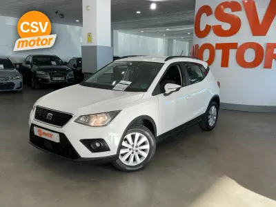 Usado Seat Arona Style 95 CV (69 kW) 2019 Blanco SUV