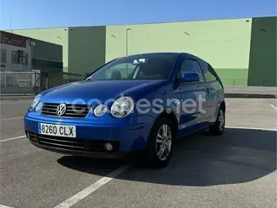 Usado VW Polo Trendline 75 CV (55 kW) 2003 Azul Berlina