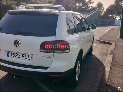 Usado VW Touareg 225 CV (165 kW) 2007 Blanco SUV