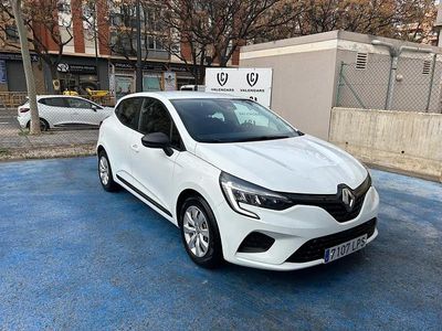 Begagnad Renault Clio V Business 67 HK (49 kW) 2021 Vit Sedan