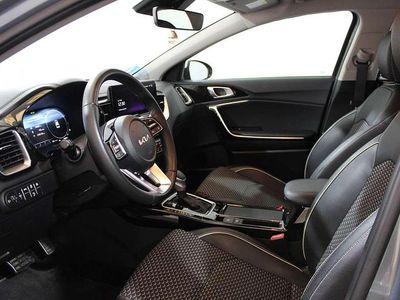 Usado Kia XCeed 141 CV (103 kW) 2023 Gris SUV