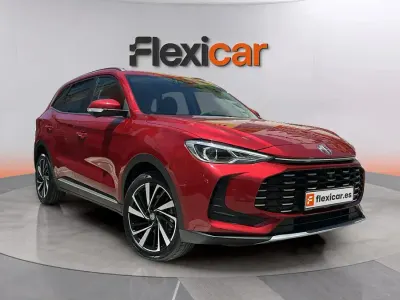 Usado MG ZS Luxury 197 CV (144 kW) 2025 Rojo SUV