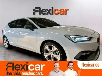 Usado Seat Leon Style 110 CV (80 kW) 2024 Blanco