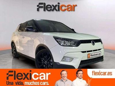 Blanco Usado 2015 Ssangyong (KGM) Tivoli SUV | 8990 € (Precio justo)