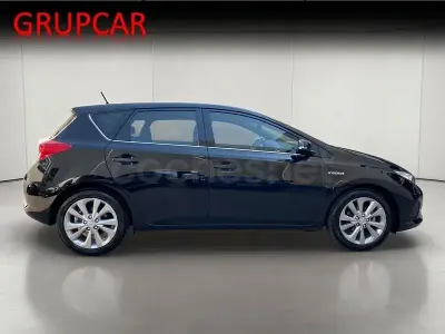 Usado Toyota Auris Hybrid
