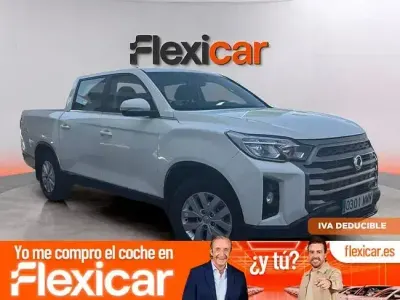 Usado SsangYong Musso 203 CV (149 kW) 2023 Blanco Pickup/Camioneta